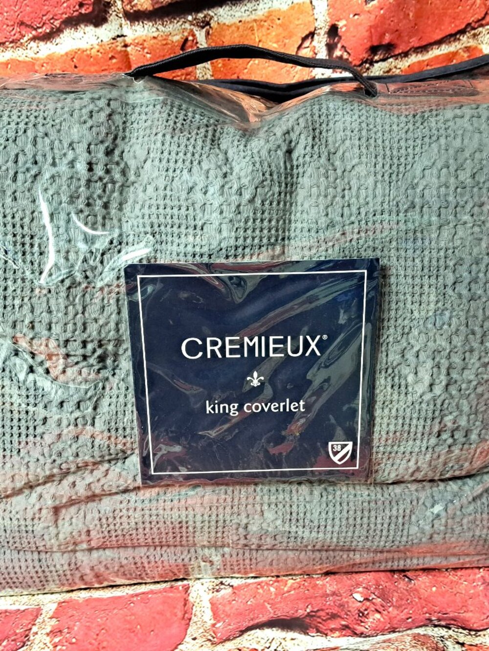 GREY WAFFLE WEAVE BLANKET KING SIZE COVERLET BY CREMIEUX NWT IN BAG W SHAMS